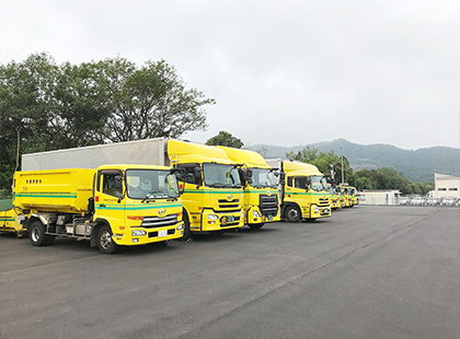 新門司第2倉庫・駐車場